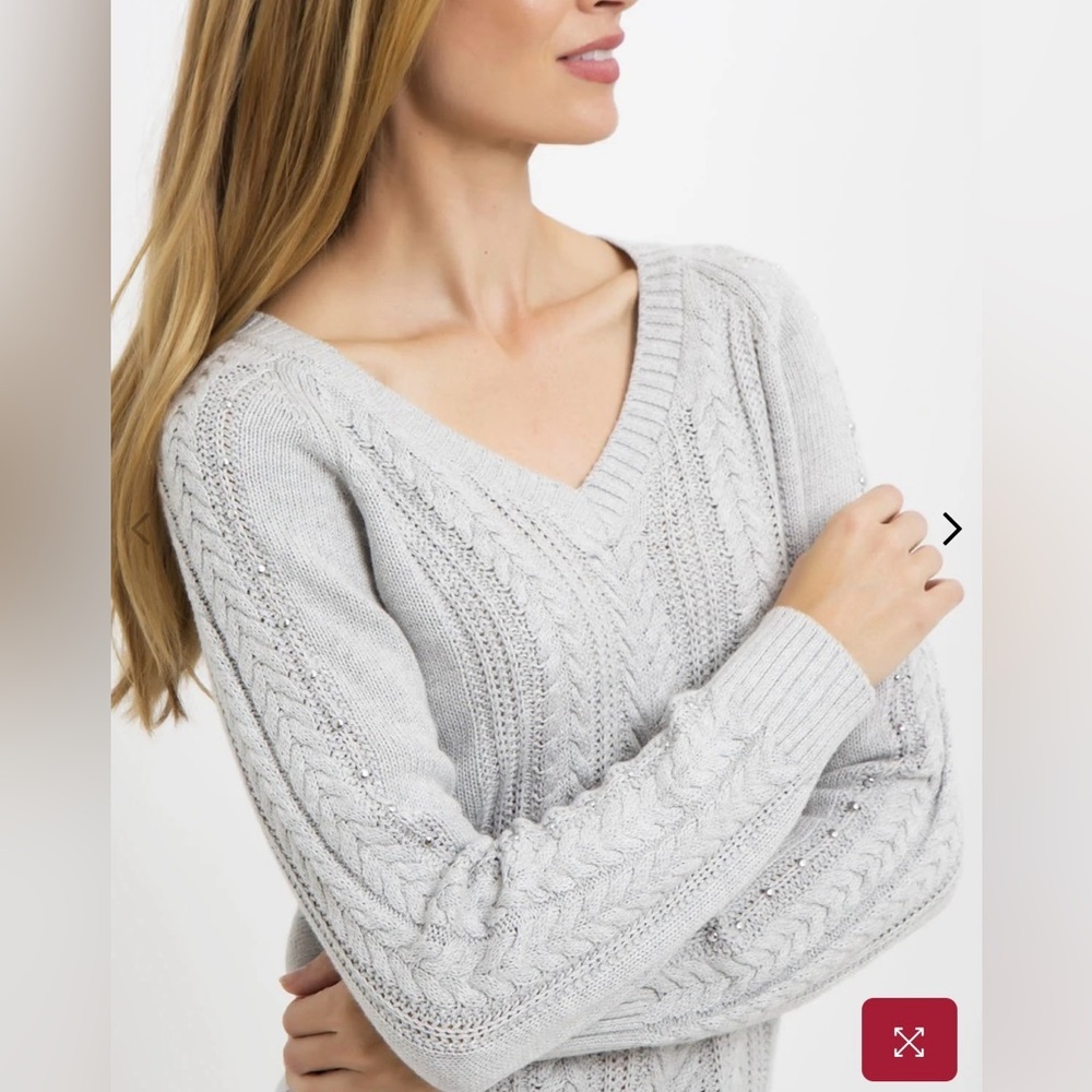 Esprit Wool Blend Cable Knit V-Neck Cream Slouchy Relaxed Fit Sweater